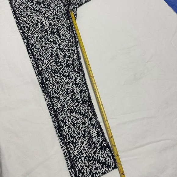 Nike Dri Fit Black & White Patterned Athletic Workout Pants / Yoga Leggings Sz S - Picture 3 of 10